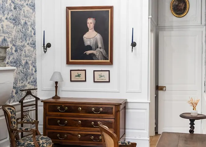 Maison La Louise Bed & Breakfast